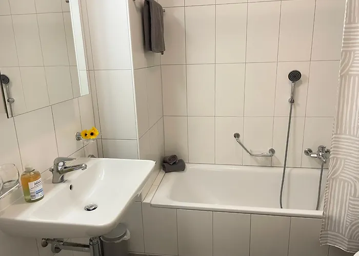 Sogno By Fewotessin لوكارنو